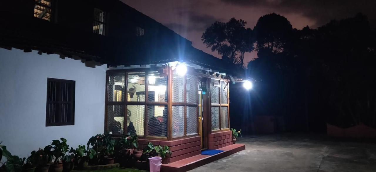 Sardar Bahadur'S Heritage Bungalow Estate Stay Napoklu 外观 照片
