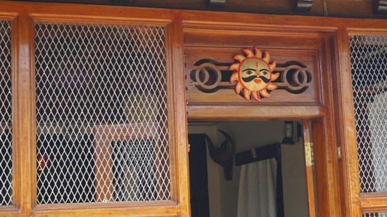 Sardar Bahadur'S Heritage Bungalow Estate Stay Napoklu 外观 照片